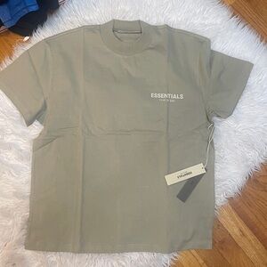 NWT Men’s Essential Fear Of God T-Shirt color Sea Foam size XS runs BIG